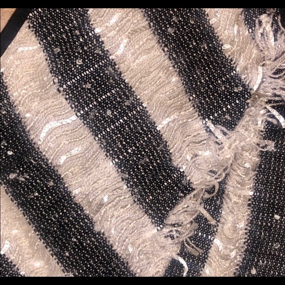 New Med strapless v-neck midi Unique fringed dress - Picture 3 of 12